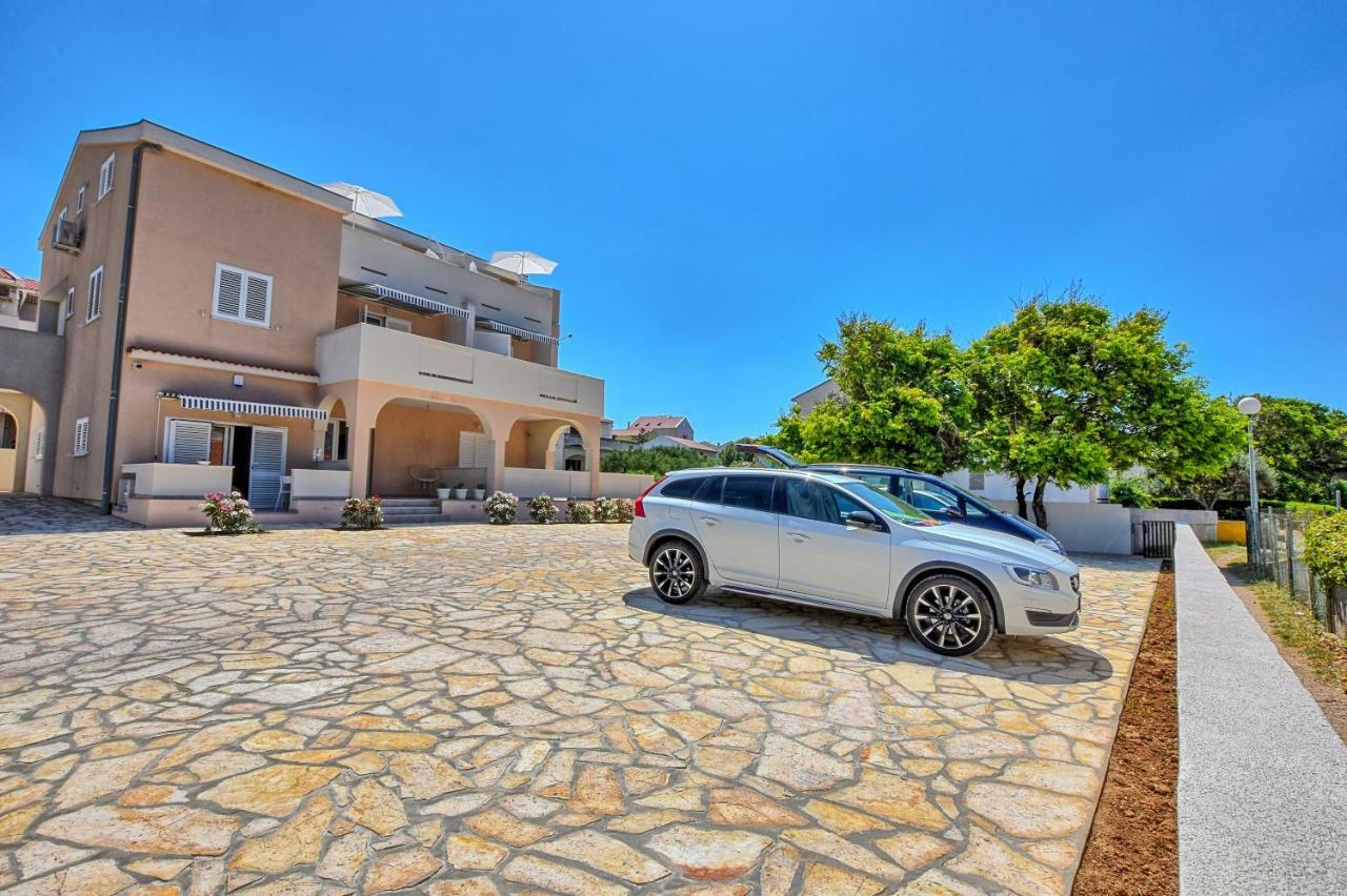 Villa Magena - Luxury Apartments In Pag Center Pag Town Exterior foto